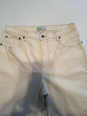 Abercrombie & Fitch Off-White Ultra High Rise 90s Straight Leg Jeans Curve Love